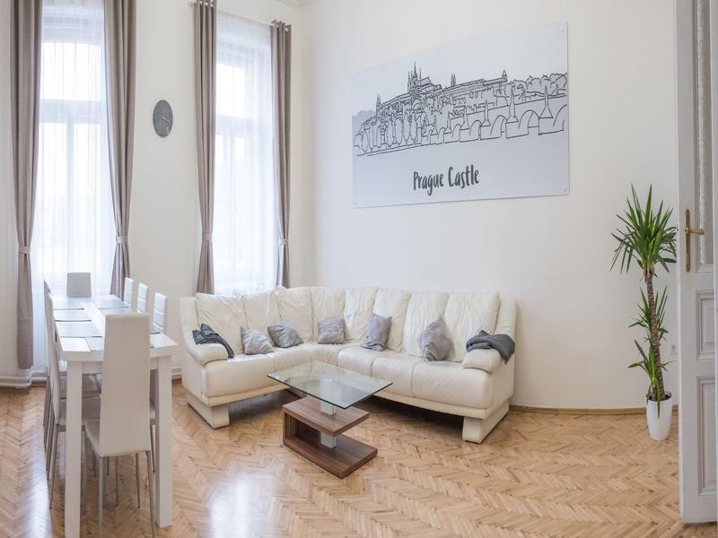 Apartments Resslova By The Dancing House Прага Екстериор снимка
